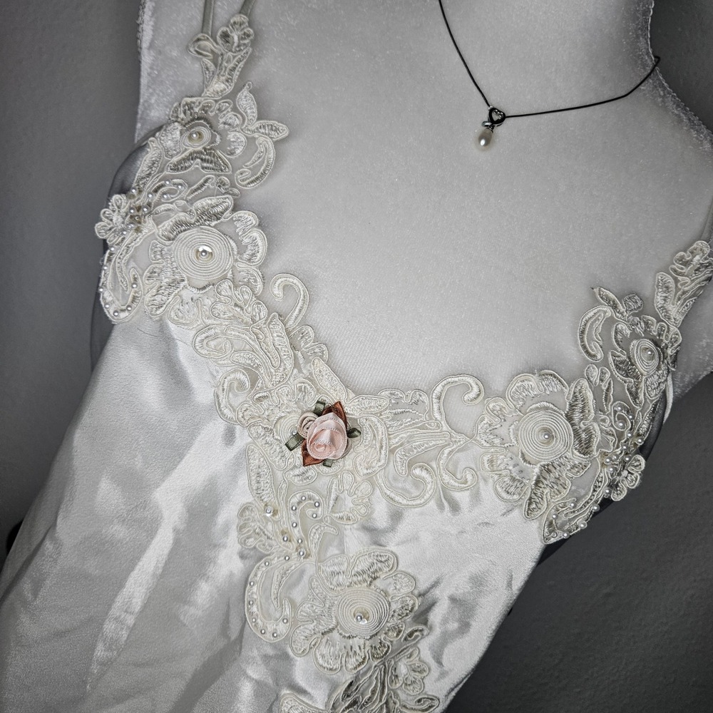 California Dynasty Vintage Ivory Satin Lace Pearl Nightgown Chemise - Picture 3 of 6